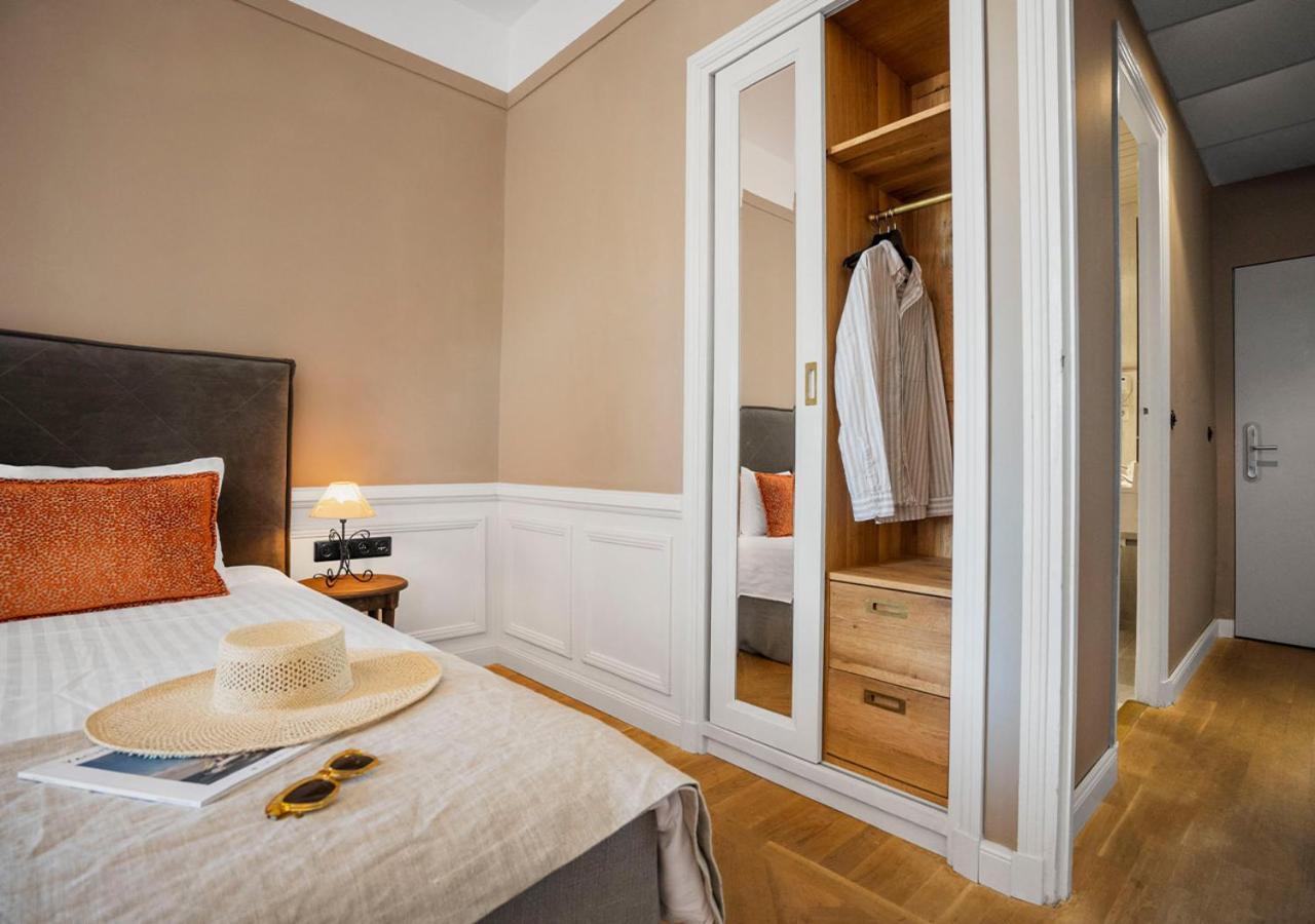 Langley Resort Napoléon Bonaparte LʼÎle-Rousse Szoba fotó